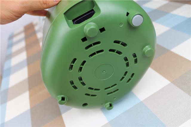 炖一锅莲藕玉米排骨汤,一个人的生活也可以丰富多彩 炖一锅莲藕玉米排骨汤,一个人的生活也可以丰富多彩