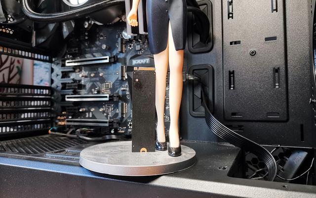 花费近两千元,给电脑升级1T SSD,不止开机打败全国99的玩家 花费近两千元,给电脑升级1T SSD,不止开机打败全国99的玩家