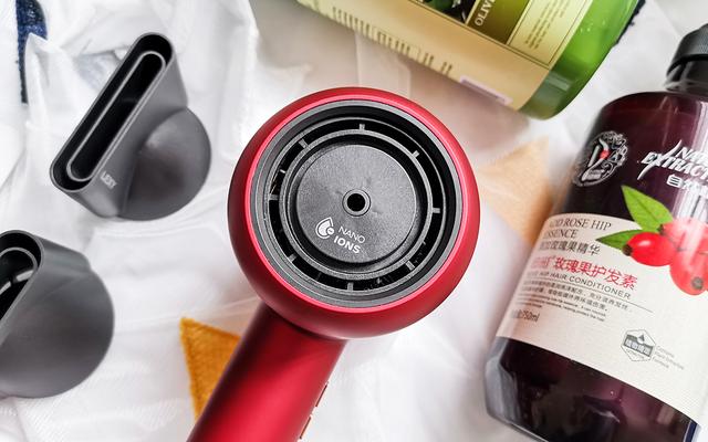 国潮新时尚,莱克F6高端涡扇吹风机,水离子护发更健康 国潮新时尚,莱克F6高端涡扇吹风机,水离子护发更健康