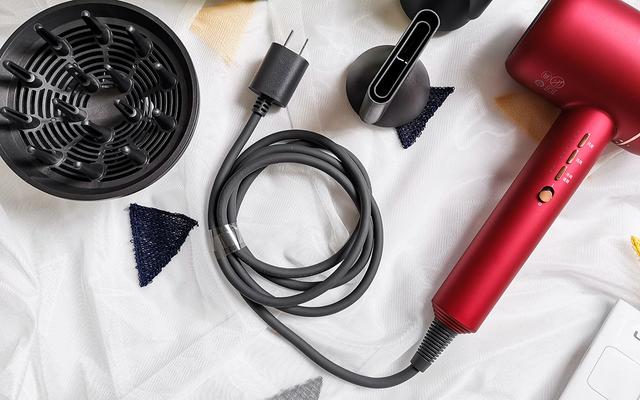 国潮新时尚,莱克F6高端涡扇吹风机,水离子护发更健康 国潮新时尚,莱克F6高端涡扇吹风机,水离子护发更健康