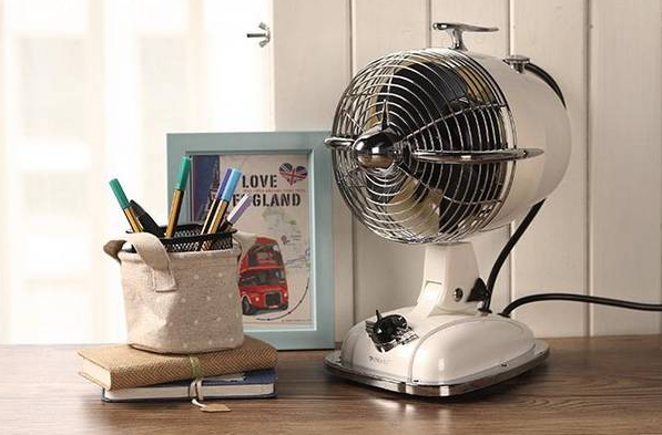 科普—为什么电风扇扇叶都是奇数 科普—为什么电风扇扇叶都是奇数