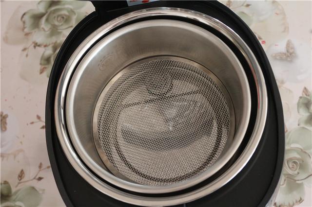 饭汤分离,吃出健康!臻米脱糖养生煲X1助力健康生活! 饭汤分离,吃出健康!臻米脱糖养生煲X1助力健康生活!