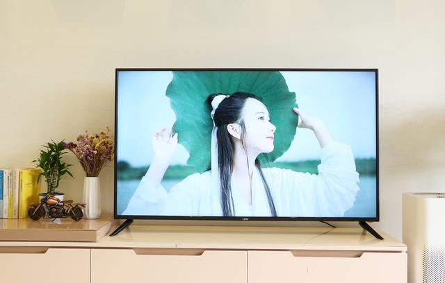 4K+语音，中小户型专用！乐视Y50体验