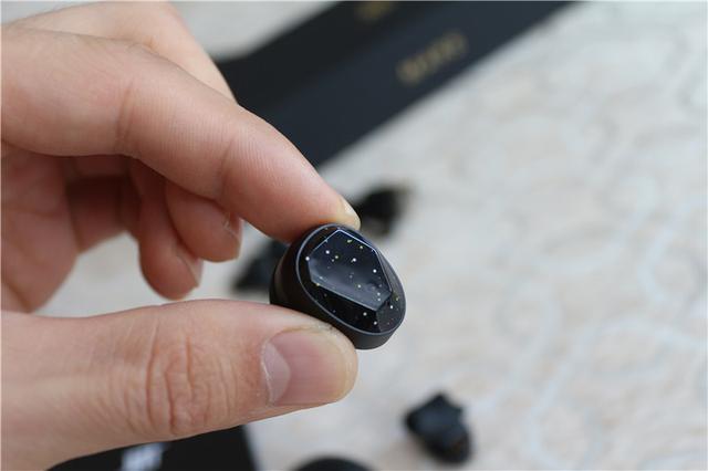 JEET Mars新品耳机评测,宝石星空风格!还很卡哇伊 JEET Mars新品耳机评测,宝石星空风格!还很卡哇伊