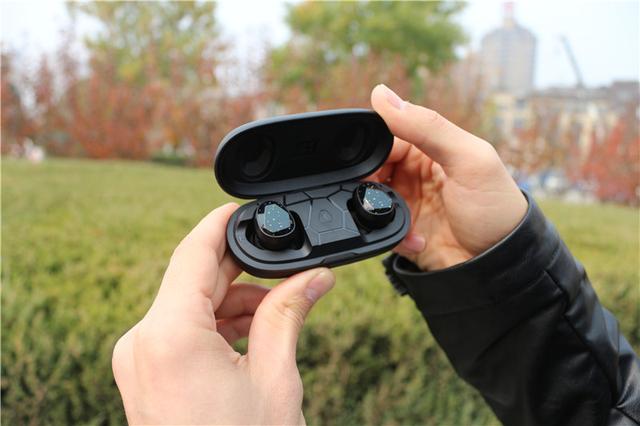 JEET Mars新品耳机评测,宝石星空风格!还很卡哇伊 JEET Mars新品耳机评测,宝石星空风格!还很卡哇伊