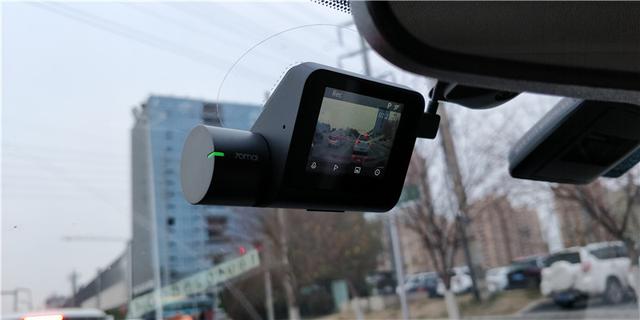 70迈智能行车记录仪Pro,语音控制超高清录像,值了 70迈智能行车记录仪Pro,语音控制超高清录像,值了