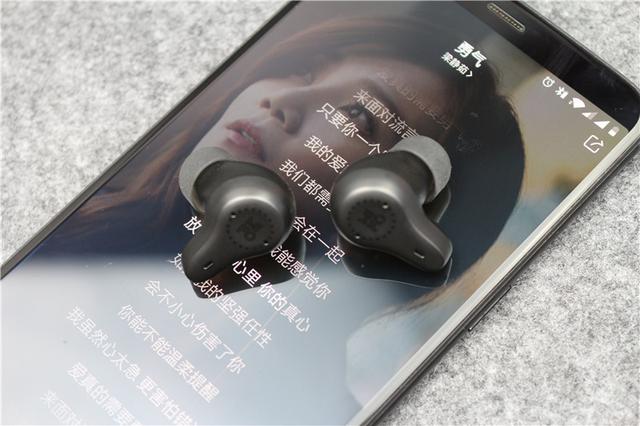 真无线!定制全频双动铁!魔浪mifo O7开启抢购狂潮 真无线!定制全频双动铁!魔浪mifo O7开启抢购狂潮