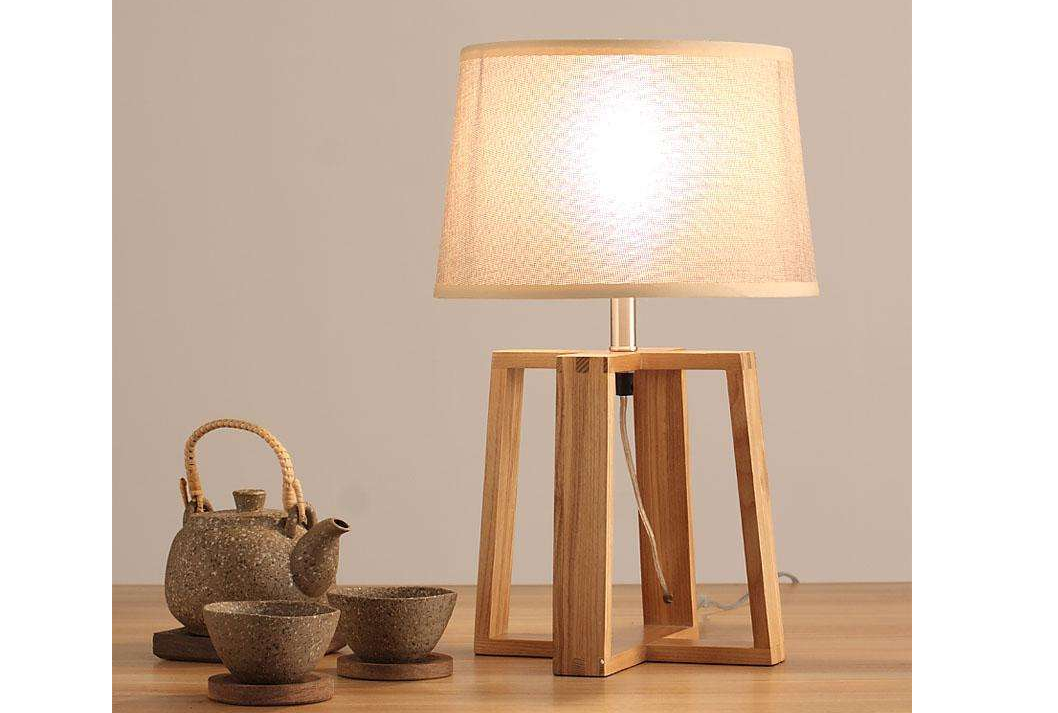 台灯如何挑选 台灯怎么放不伤眼睛 台灯如何挑选 台灯怎么放不伤眼睛