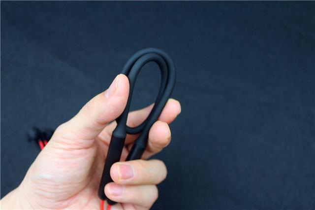 德国大师专业调音+仿生鲨鱼鳍设计,勒姆森SK-20挂脖蓝牙耳机 德国大师专业调音+仿生鲨鱼鳍设计,勒姆森SK-20挂脖蓝牙耳机