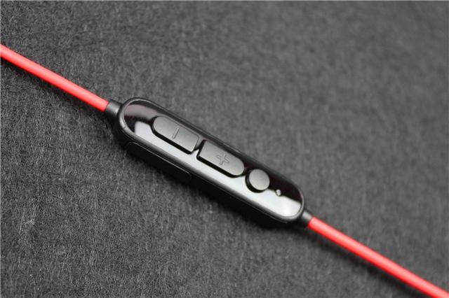 德国大师专业调音+仿生鲨鱼鳍设计,勒姆森SK-20挂脖蓝牙耳机 德国大师专业调音+仿生鲨鱼鳍设计,勒姆森SK-20挂脖蓝牙耳机