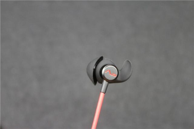 德国大师专业调音+仿生鲨鱼鳍设计,勒姆森SK-20挂脖蓝牙耳机 德国大师专业调音+仿生鲨鱼鳍设计,勒姆森SK-20挂脖蓝牙耳机