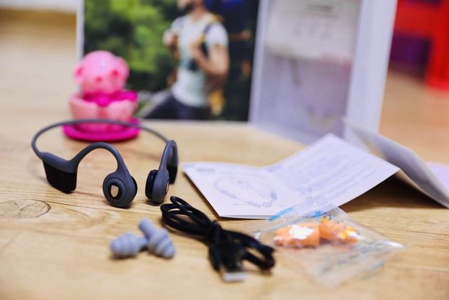 南卡骨传导耳机测评 ——《随风奔跑的伊一》 南卡骨传导耳机测评 ——《随风奔跑的伊一》