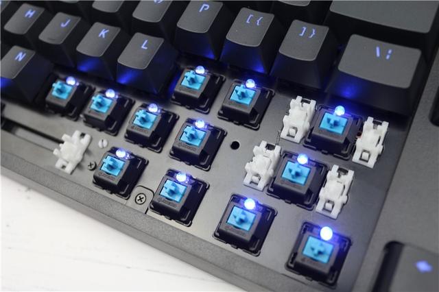 原厂樱桃轴体+魅惑蓝背光+可编程!游戏专用雷柏V808机械键盘 原厂樱桃轴体+魅惑蓝背光+可编程!游戏专用雷柏V808机械键盘