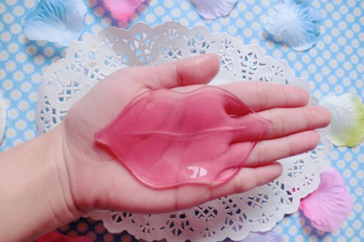 唇膜百科知识：唇膜和唇膏有什么不同-1