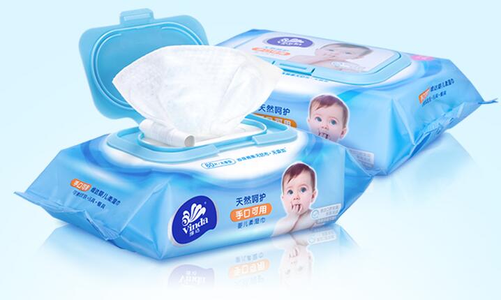 如何选择一款放心的婴儿湿巾 挑选婴儿湿巾这些雷区要避免踩中