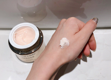 面霜知识小科普:面霜值得入手吗 面霜知识小科普:面霜值得入手吗