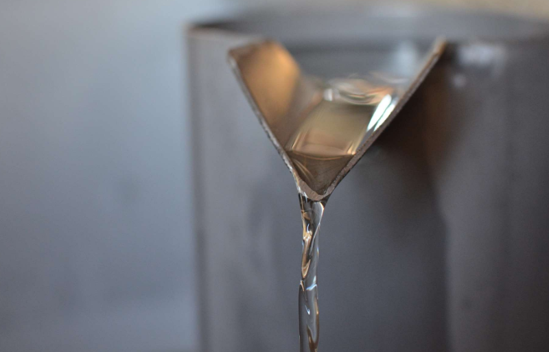 纯露小百科:纯露和爽肤水有什么不同 纯露小百科:纯露和爽肤水有什么不同