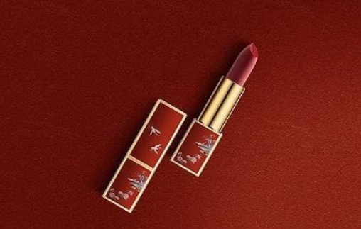 口红小技巧:如何选择适合自己的颜色 口红小技巧:如何选择适合自己的颜色