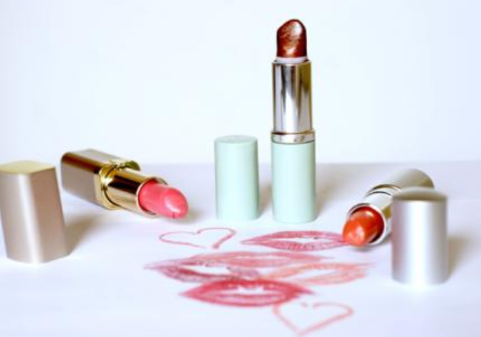 口红小技巧:如何选择适合自己的颜色 口红小技巧:如何选择适合自己的颜色
