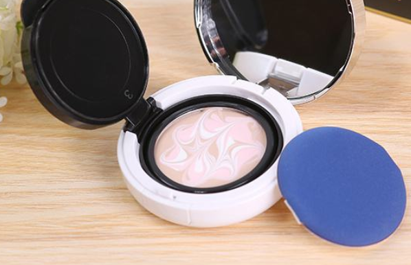 气垫使用不服帖?这些气垫使用小技巧要知道 气垫使用不服帖?这些气垫使用小技巧要知道