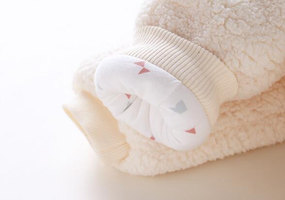 超实用的婴儿连体衣选购技巧 给宝贝的衣服当然要舒服又好 超实用的婴儿连体衣选购技巧 给宝贝的衣服当然要舒服又好