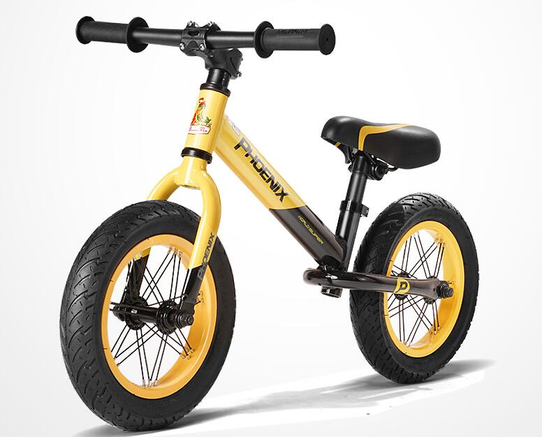 儿童滑步车有什么优缺点 如何为孩子选择合适的滑步车 儿童滑步车有什么优缺点 如何为孩子选择合适的滑步车