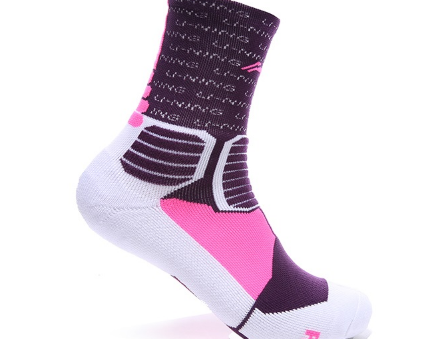 篮球袜如何选购 篮球袜和其他袜子的区别 篮球袜如何选购 篮球袜和其他袜子的区别