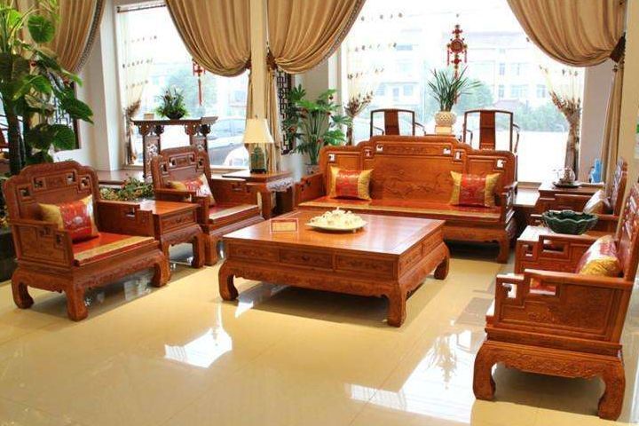 如何挑选红木家具？实用技巧教你选购不被坑-1