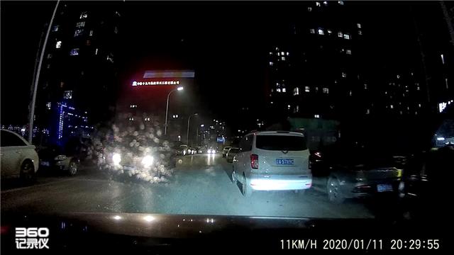 行车记录仪+电子狗,一个360行车记录仪G300足够好用么? 行车记录仪+电子狗,一个360行车记录仪G300足够好用么?