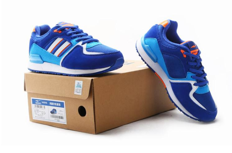 运动鞋选购指南:运动鞋是买偏大还是小的 运动鞋选购指南:运动鞋是买偏大还是小的