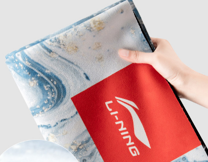 瑜伽铺巾选什么材质 瑜伽铺巾有用吗 瑜伽铺巾选什么材质 瑜伽铺巾有用吗