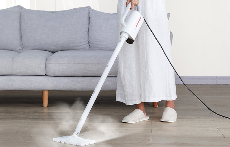 地板有油污怎么办?蒸汽拖把帮你轻松搞定 地板有油污怎么办?蒸汽拖把帮你轻松搞定