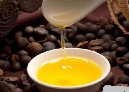 常见的食用油有哪些?谁来介绍一下 常见的食用油有哪些?谁来介绍一下