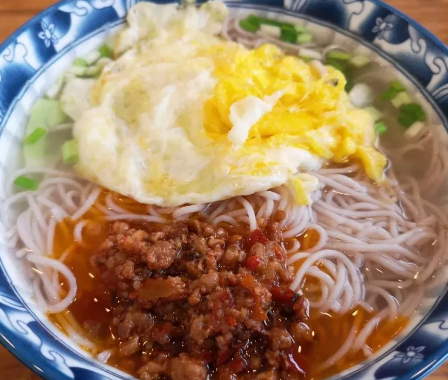 种类繁多的云南米线,让每个人魂牵梦绕 种类繁多的云南米线,让每个人魂牵梦绕