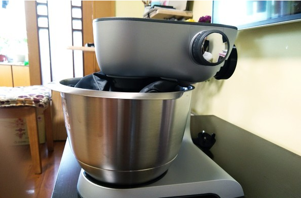 厨师机应如何选?厨师机使用过程中应注意什么? 厨师机应如何选?厨师机使用过程中应注意什么?