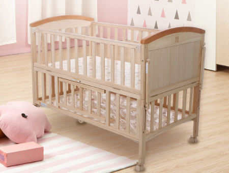 婴儿床有用吗 婴儿床选购攻略 婴儿床有用吗 婴儿床选购攻略