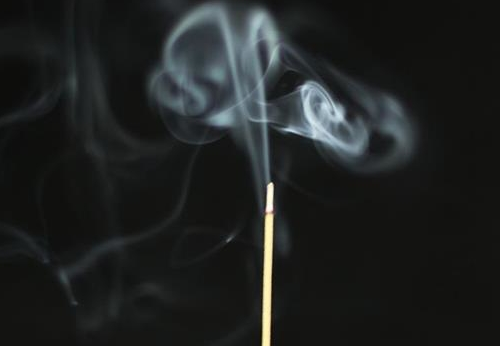 沉香是怎么行程的?沉香有哪些作用? 沉香是怎么行程的?沉香有哪些作用?