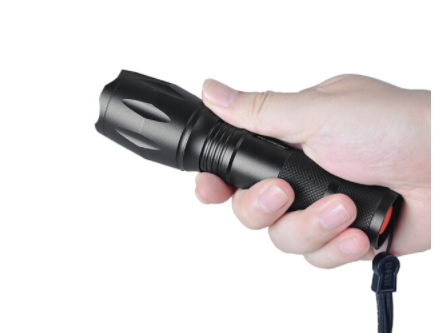 手电筒如何选购 手电筒使用注意事项 手电筒如何选购 手电筒使用注意事项