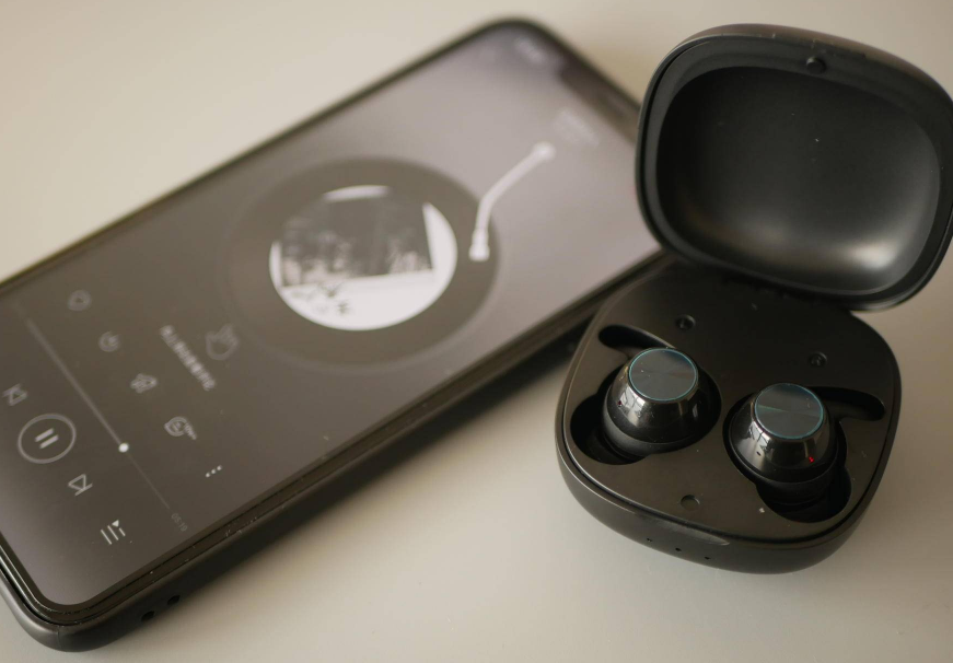 Xisem西圣战神Ares和漫步者TWS5对比,国产蓝牙耳机的骄傲 Xisem西圣战神Ares和漫步者TWS5对比,国产蓝牙耳机的骄傲