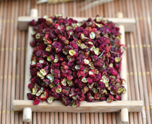 花椒的功效和作用 花椒和麻椒有什么不同 花椒的功效和作用 花椒和麻椒有什么不同