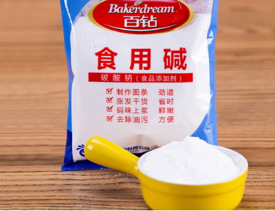 食用碱和小苏打有什么区别 使用食用碱要注意什么