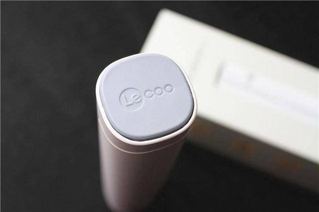 网友:还在翻字典查单词?联想Lecoo AI指读单词宝0.2秒翻译 网友:还在翻字典查单词?联想Lecoo AI指读单词宝0.2秒翻译