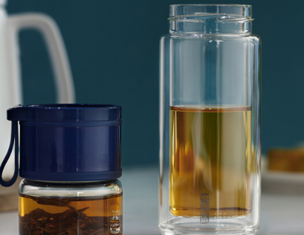 玻璃杯如何选购 玻璃杯使用要注意什么 玻璃杯如何选购 玻璃杯使用要注意什么