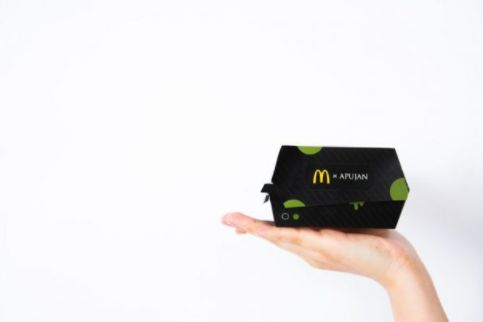 McDonald’s 与台湾设计师 APUJAN 合作，推出最新包装-1