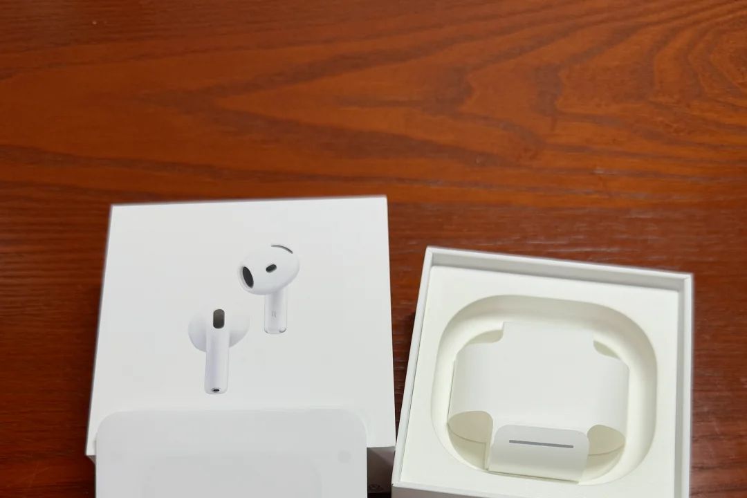 airpods4降噪和不降噪差别大吗？苹果和华强北耳机哪个好-1